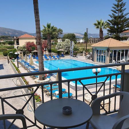 Vivian Hotel Лаганас Екстериор снимка