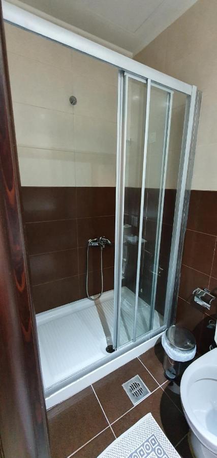 Vivian Hotel Лаганас Екстериор снимка